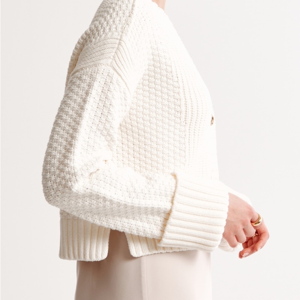 Abercrombie & Fitch Cream Women's Cardigan - Picture 4 of 9